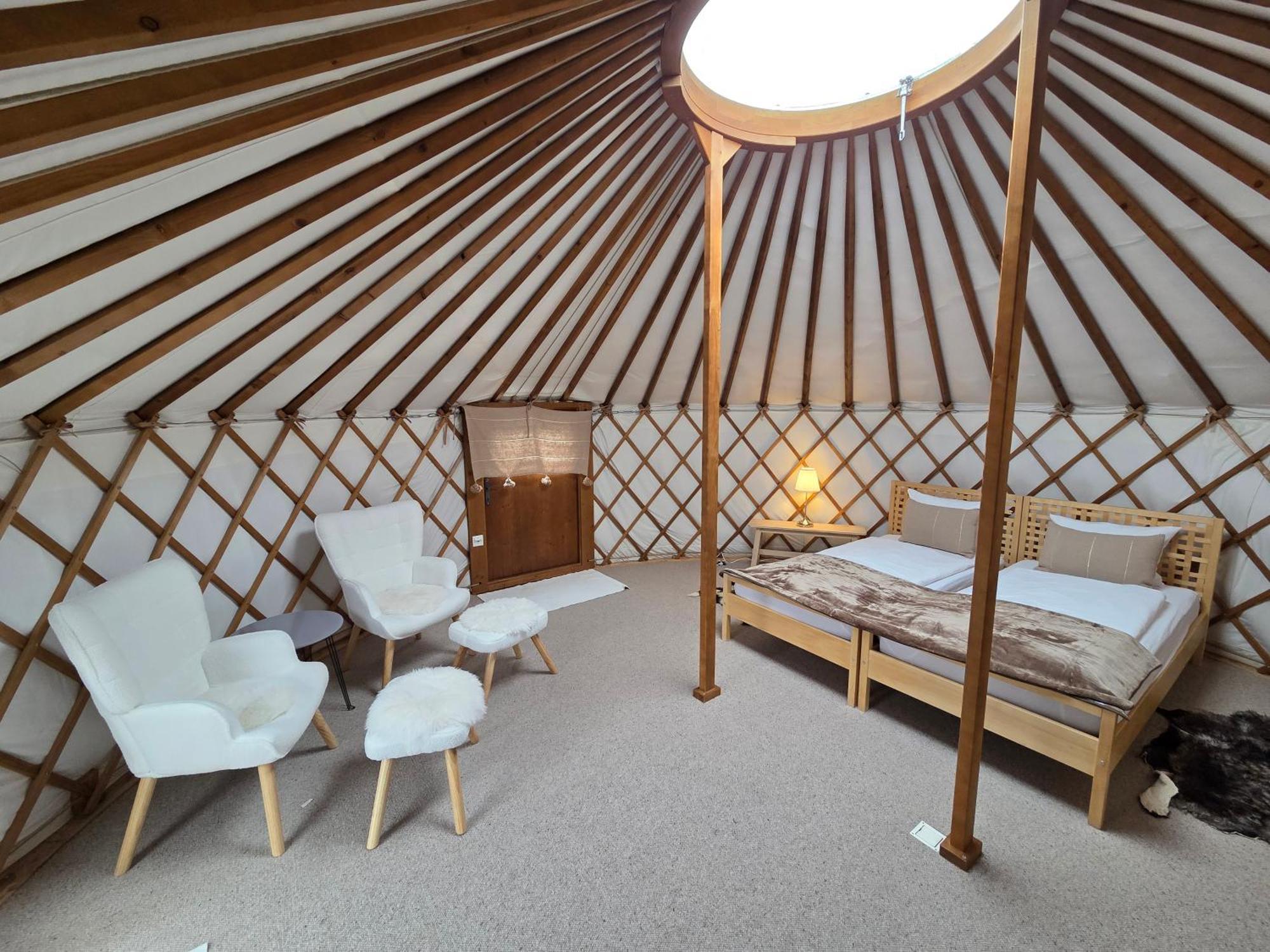 Chambre Familiale avec Salle de Bains Commune