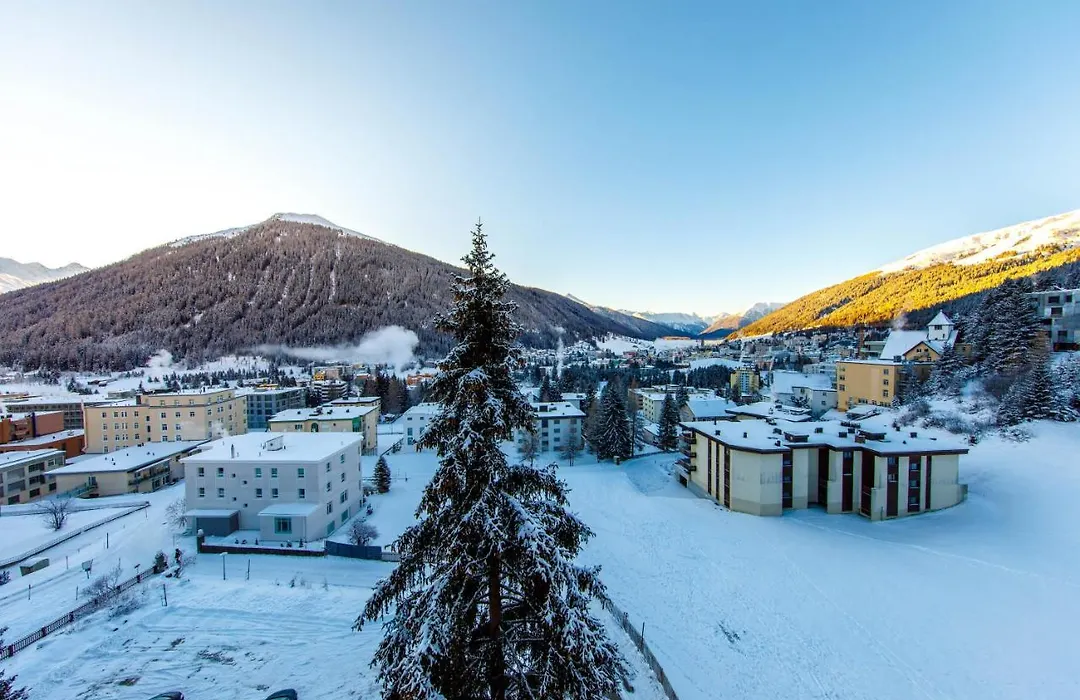 Zentrum Haus Davos-1